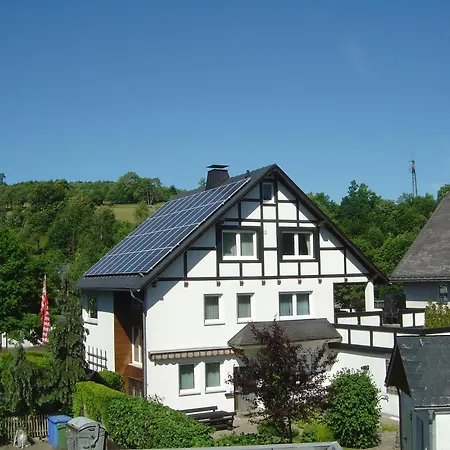 Geraeumige Im Sauerland Apartamento Assinghausen